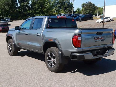 Used 2023 GMC Canyon AT4 w/ AT4 Premium Package AWD/4WD image 5