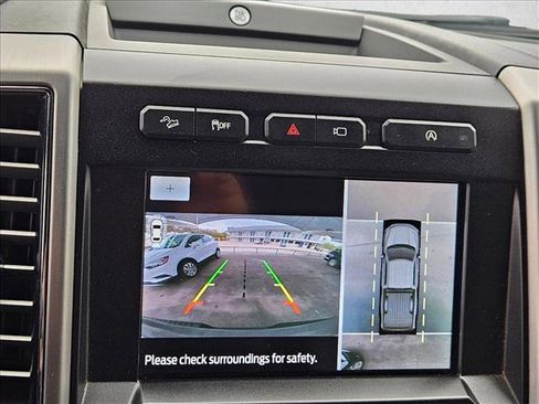 Used 2020 Ford F150 Platinum w/ Equipment Group 701A Luxury image 17