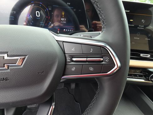 New 2026 Chevrolet Equinox ACTIV FWD image 19