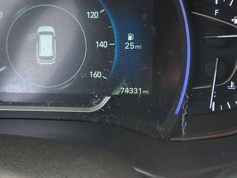 Used 2020 Hyundai Santa Fe Limited image 21