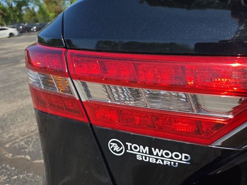 Used 2018 Toyota Avalon XLE FWD image 23
