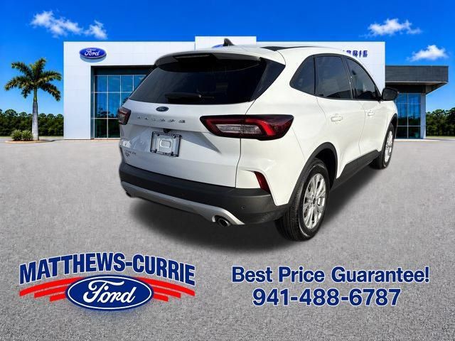 Certified 2026 Ford Escape Active w/ Tech Pack #1 FWD image 4