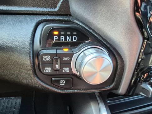 Used 2021 RAM 1500 Laramie AWD/4WD image 12