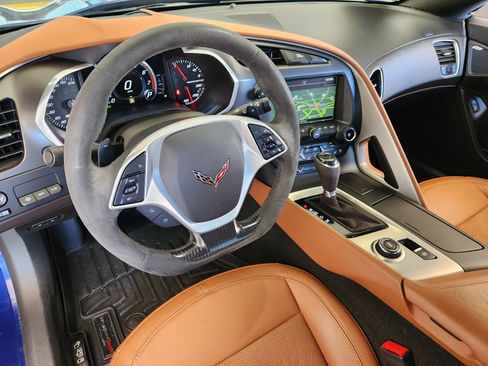 Certified 2018 Chevrolet Corvette Stingray Coupe w/ 2LT Preferred Equipment Group image 40