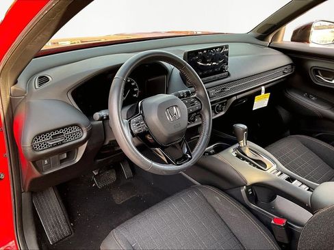 Used 2024 Honda HR-V Sport image 14