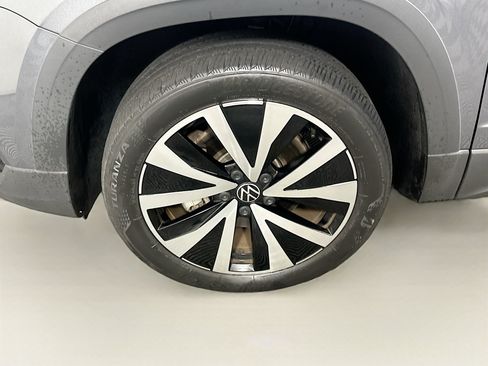 Used 2023 Volkswagen Taos SE FWD image 11