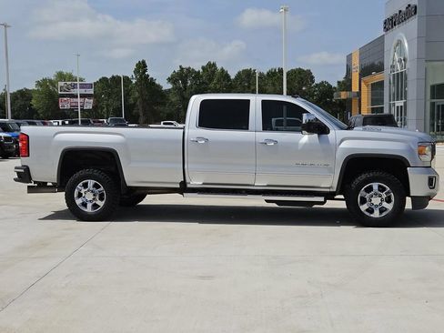 Used 2018 GMC Sierra 3500 Denali w/ Duramax Plus Package AWD/4WD image 8