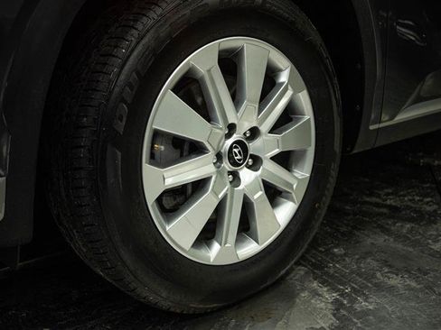 Used 2024 Hyundai Palisade SEL FWD image 3