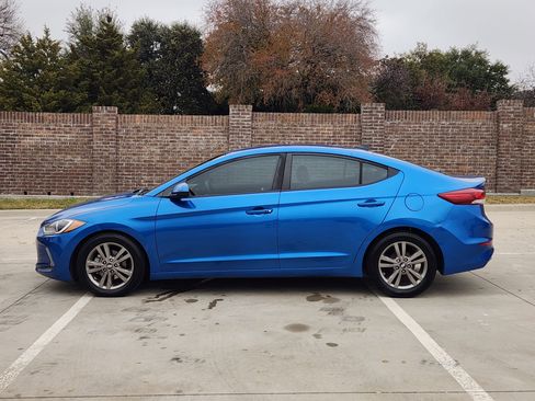 Used 2017 Hyundai Elantra SE w/ SE A/T Tech Package 03 image 5