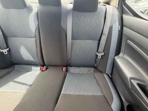 Used 2025 Nissan Versa SV image 35