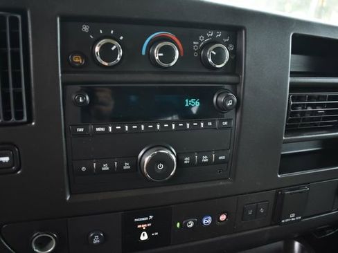 Used 2020 Chevrolet Express 3500 LT w/ LT Preferred Equipment Group image 11