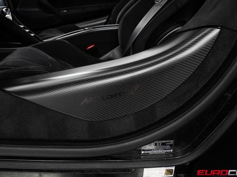 Used 2021 McLaren 765LT RWD image 44