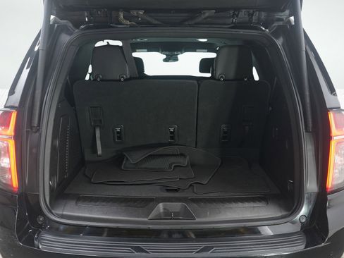 Used 2023 Chevrolet Tahoe LT image 8