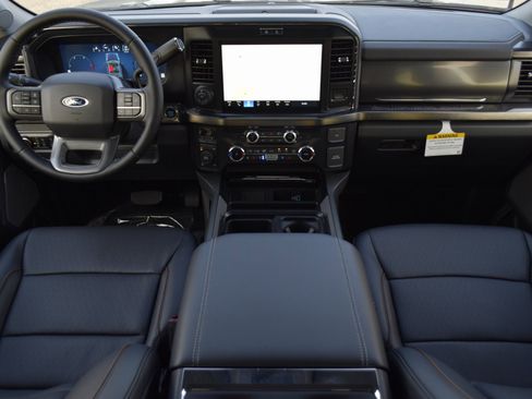 New 2026 Ford F250 Lariat w/ Black Appearance Package image 7