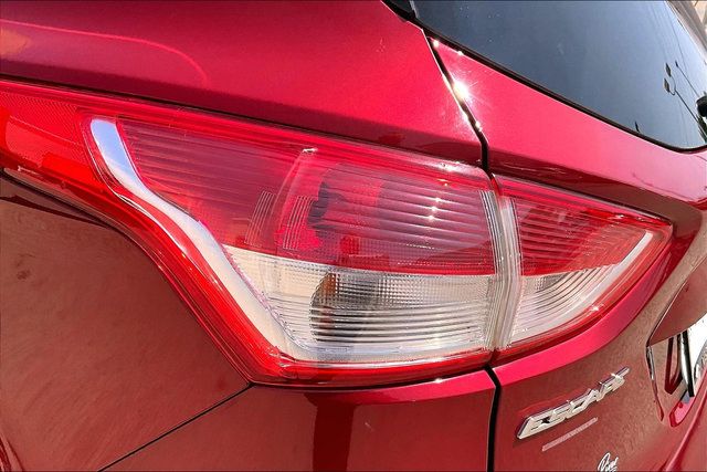 Used 2016 Ford Escape SE w/ Equipment Group 201A FWD image 36