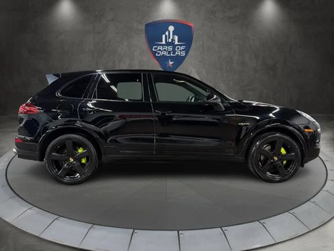 Used 2017 Porsche Cayenne S AWD/4WD image 6