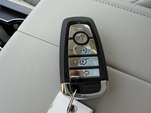 New 2026 Lincoln Nautilus Reserve image 38