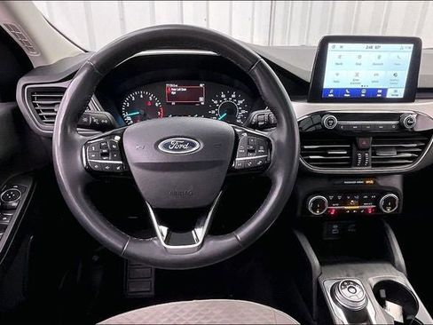 Used 2022 Ford Escape SE w/ SE Sport Appearance Package AWD/4WD image 5
