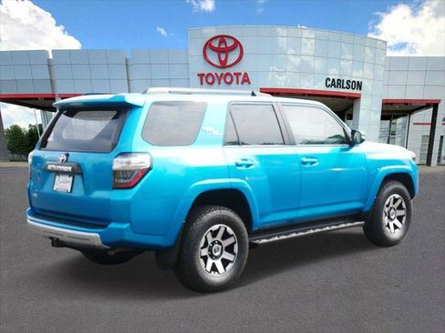 Certified 2022 Toyota 4Runner TRD Off-Road Premium AWD/4WD image 4