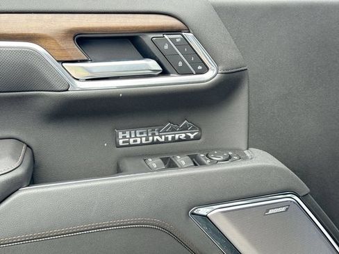 Used 2026 Chevrolet Silverado 1500 High Country w/ High Country Premium Package AWD/4WD image 13