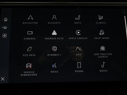 Used 2025 Land Rover Range Rover SE image 29