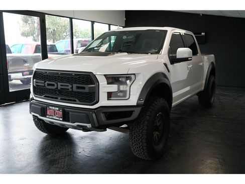 Used 2019 Ford F150 Raptor w/ Equipment Group 802A Luxury AWD/4WD image 3