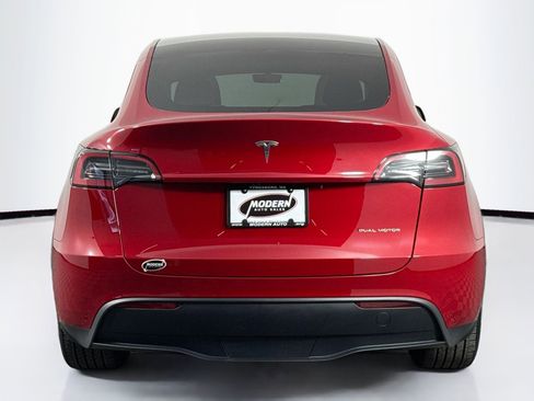 Used 2023 Tesla Model Y Long Range image 10