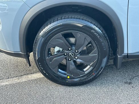 New 2026 Nissan Rogue SV FWD image 11