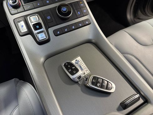 Used 2023 Hyundai Palisade SEL w/ Premium Package image 13