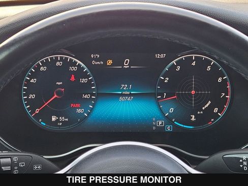 Used 2022 Mercedes-Benz GLC 300 4MATIC image 25
