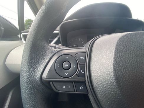 Used 2023 Toyota Corolla LE FWD image 18