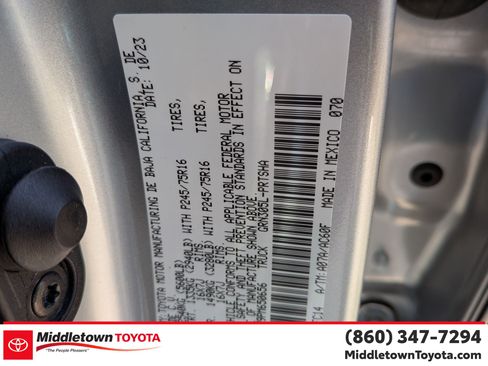 Certified 2023 Toyota Tacoma SR5 AWD/4WD image 38