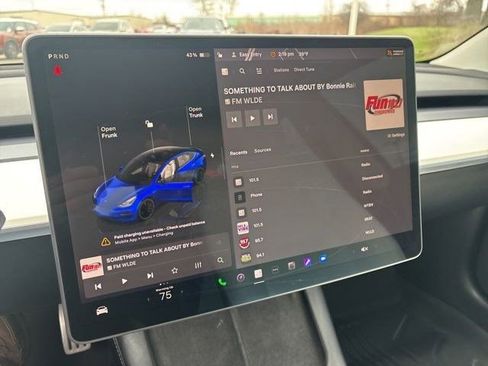 Used 2023 Tesla Model 3 Performance image 19