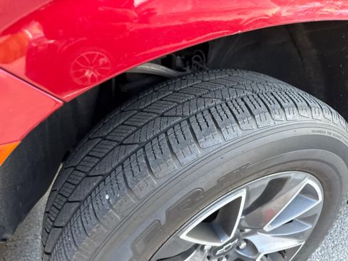 Used 2022 Chevrolet Tahoe Z71 w/ Luxury Package image 6