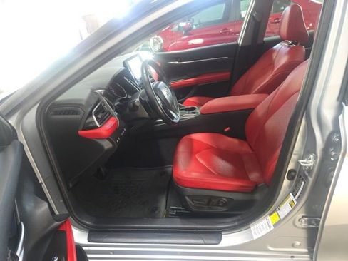 Used 2023 Toyota Camry XSE image 10