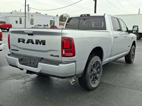 New 2026 RAM 2500 Laramie AWD/4WD image 4