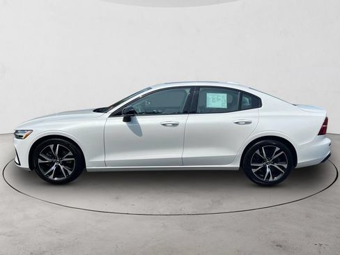 Certified 2025 Volvo S60 B5 Core AWD/4WD image 2