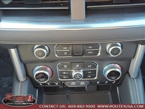 Used 2024 GMC Yukon SLT image 24