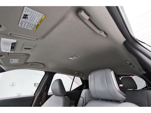 Used 2024 Nissan Kicks SR w/ SR Premium Package image 28