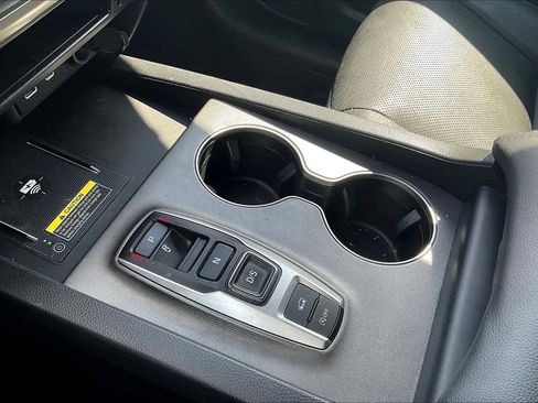 Used 2024 Honda Passport EX-L image 16