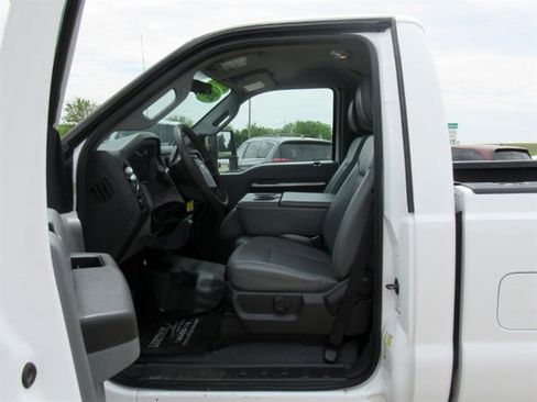 Used 2011 Ford F250 XL w/ Skid Plate Pkg AWD/4WD image 11