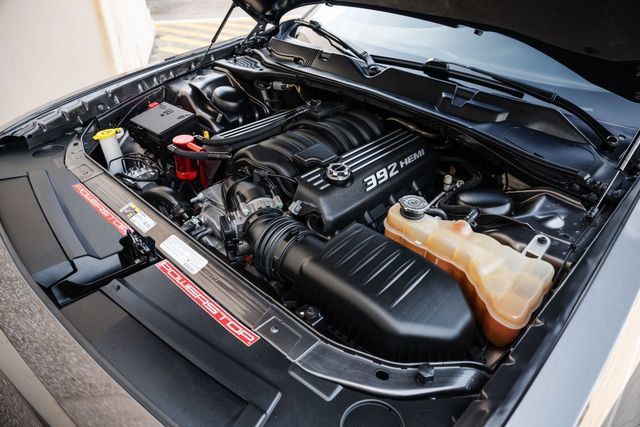 Used 2015 Dodge Challenger SRT w/ Technology Group RWD image 76