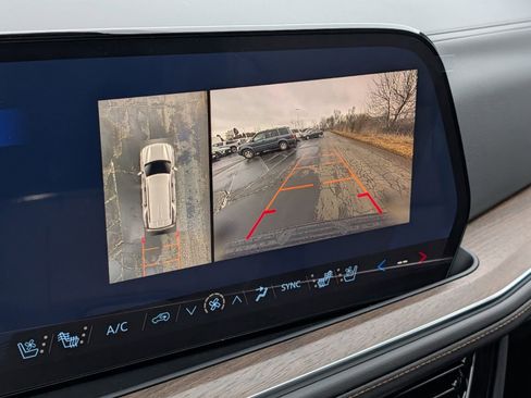New 2026 Chevrolet Tahoe High Country AWD/4WD image 9