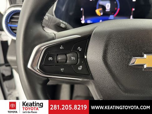 Used 2025 Chevrolet Trax LT w/ LT Convenience Package image 26