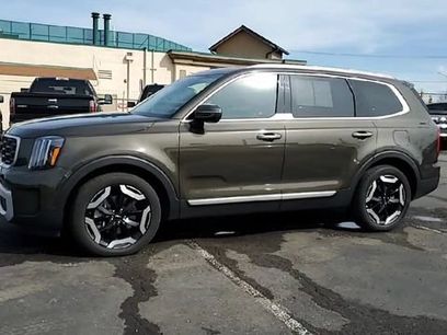 Used 2025 Kia Telluride S