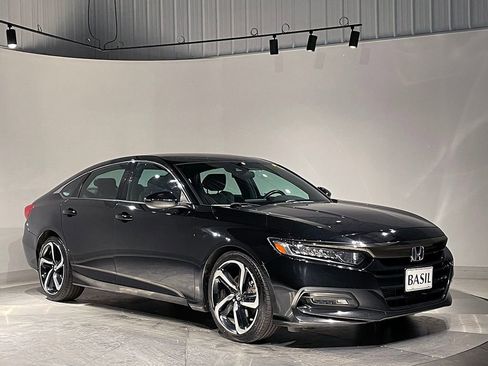 Used 2018 Honda Accord Sport image 37