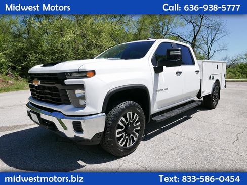 Used 2024 Chevrolet Silverado 2500 W/T w/ WT Convenience Package AWD/4WD image 1