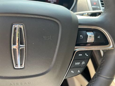 Used 2019 Lincoln Nautilus Reserve AWD/4WD image 32