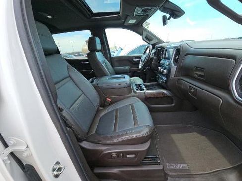 Used 2019 GMC Sierra 1500 Denali w/ Denali Ultimate Package image 10