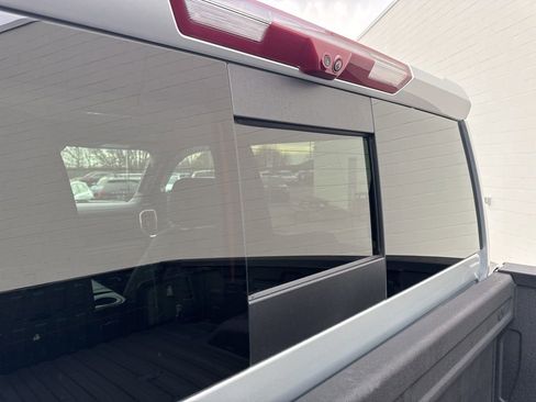 Used 2023 GMC Sierra 3500 Denali w/ Denali Ultimate Package image 14